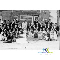 1977 Koning Arnoldus Pastoor en Koningin S.Th. M.J. Pastoor Beekhuijsen F00002835